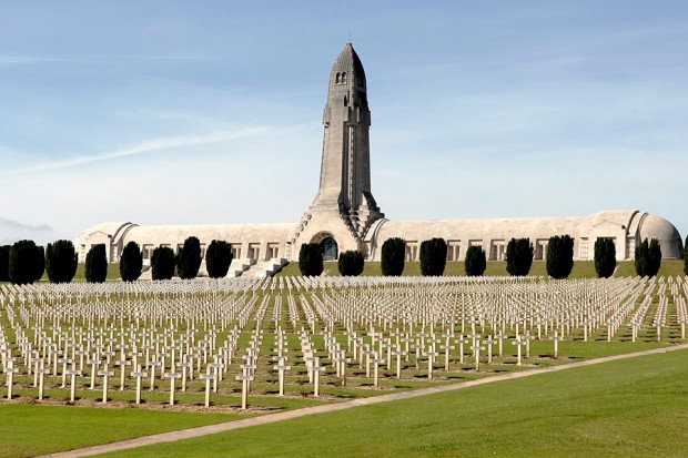 ossuaire_de_douaumont_02_zoom